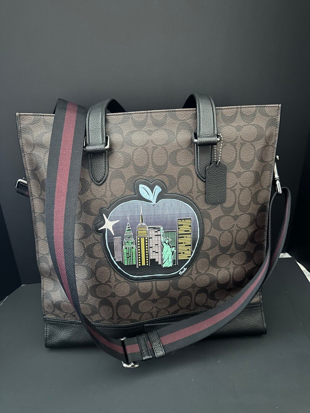 Coach NYC Apple Signature Canvas Tote Crossbody Leather Detachable Strap